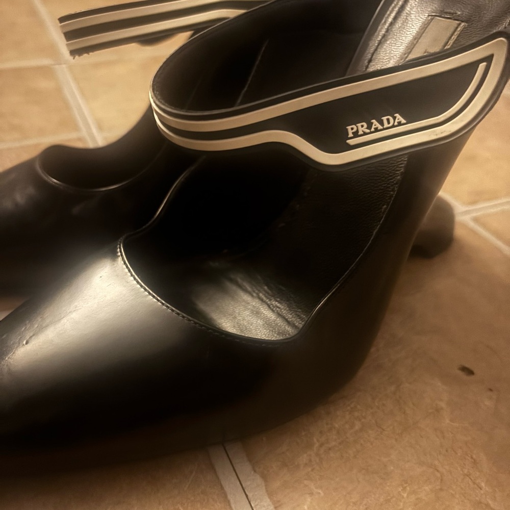 Prada Black Leather Pumps with White Accents